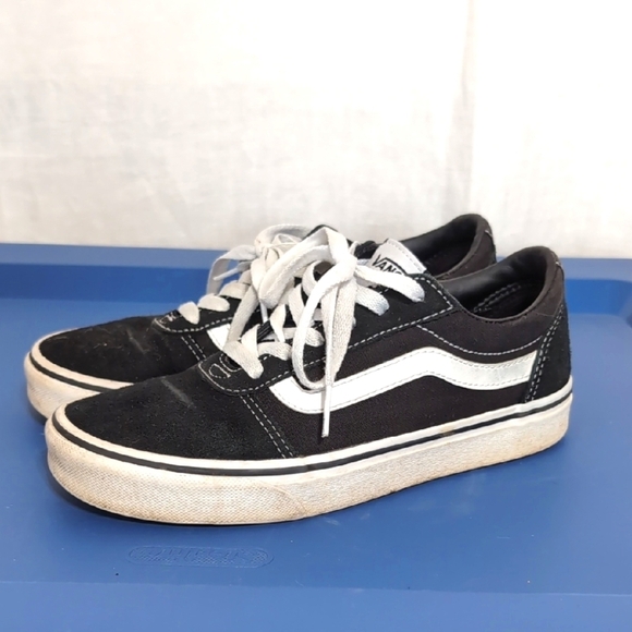 Vans Old Skool Black Suede and Canvas Classic Sneakers Size Women's 7 - Picture 1 of 6